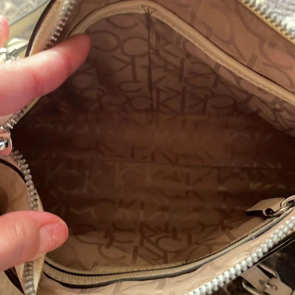 Calvin Klein Crossbody Purse - Picture 8 of 10